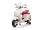 Scooter électrique enfants porteur Vespa 946 avec marche arrière, blanc, Autorisé, roues auxiliaires, Batterie au lithium, 2x Moteurs 30W, Siège en cuir, Lecteur MP3 avec entrée USB
