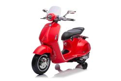 Scooter électrique porteur Vespa 946 avec marche arrière, rouge, Autorisé, roues auxiliaires, 2 x Batterie 6V, 2x Moteurs 30W, Siège en cuir, Lecteur MP3 avec entrée USB