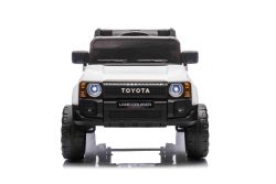 Voiture électrique pour enfants Toyota Landcruiser 12V, blanc , siège large monoplace, télécommande 2,4 GHz, entrée USB / AUX, Bluetooth, suspension, batterie au lithium, feux LED, 2 moteurs de 25W, licence ORIGINALE