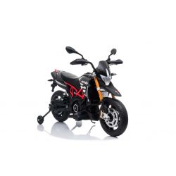 Moto electrique enfànt APRILIA DORSODURO 900, 12 V, avec licence, roues souples EVA, moteurs 2 x 18W, suspension, cadre en métal, fourche en métal, roues auxiliaires, gris