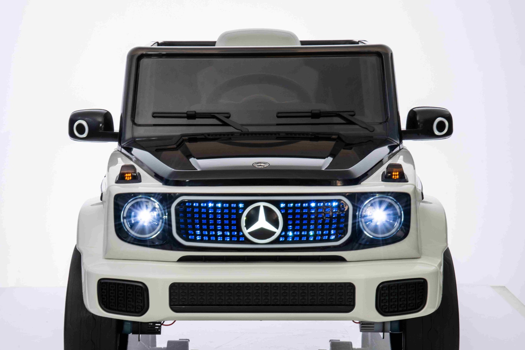 Éclairage LED de la calandre avant, des rétroviseurs et des clignotants